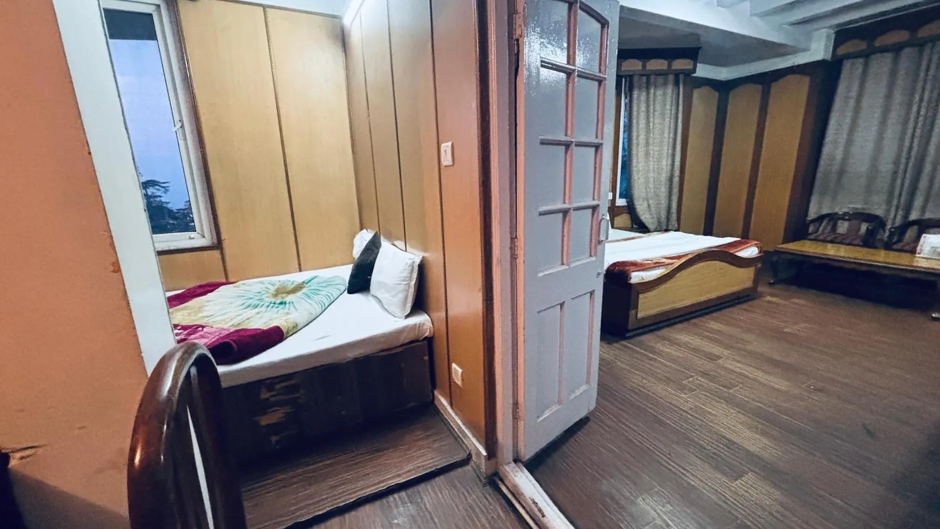 Ganga !! Near Mall Road !! Budget Friendly !! Shimla Guest house