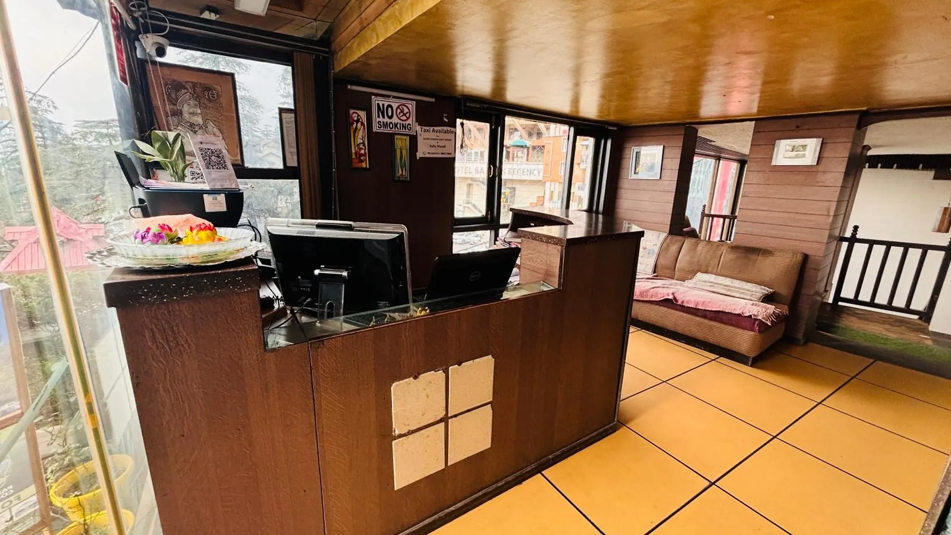 Guest house Ganga !! Near Mall Road !! Budget Friendly !! Shimla